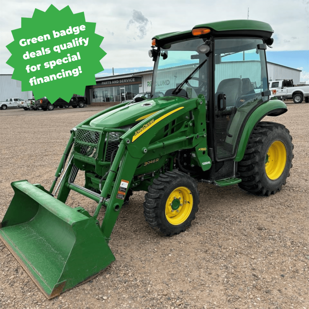 The JD 3046R features a fully heated and air-conditioned cab with a factory-installed stereo. It has a hydrostatic transmission, 46 horsepower, and a Cat 1 three-point hitch. The machine includes 1 rear remote, an air ride seat, and a mid-PTO. It has 650 hours of operation and comes equipped with a loader.